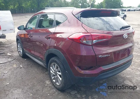2017 Hyundai Tucson Se z USA, uszkodzony, nr VIN KM8J33A42HU344752